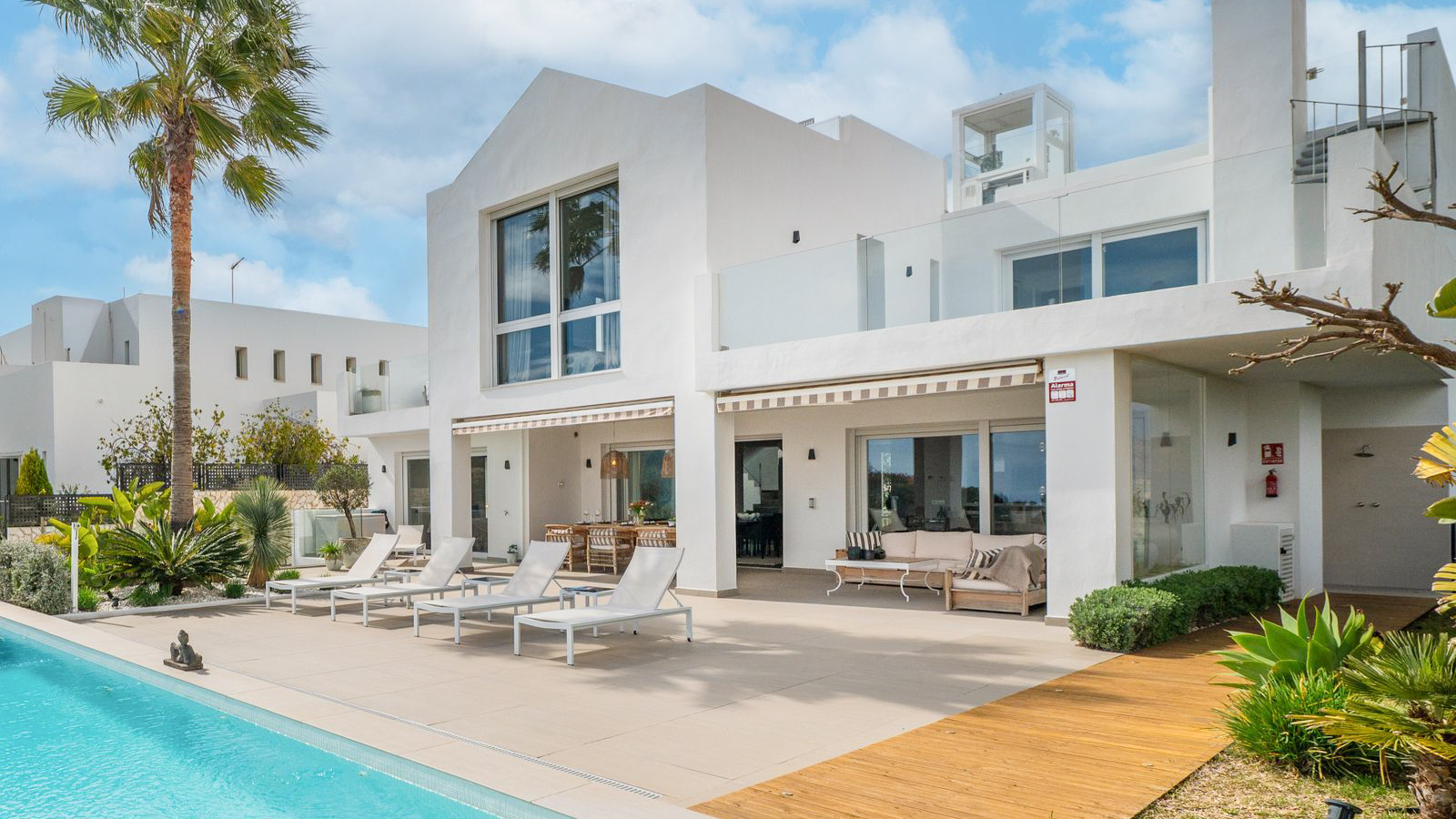 1806 Villa La Mairena-11