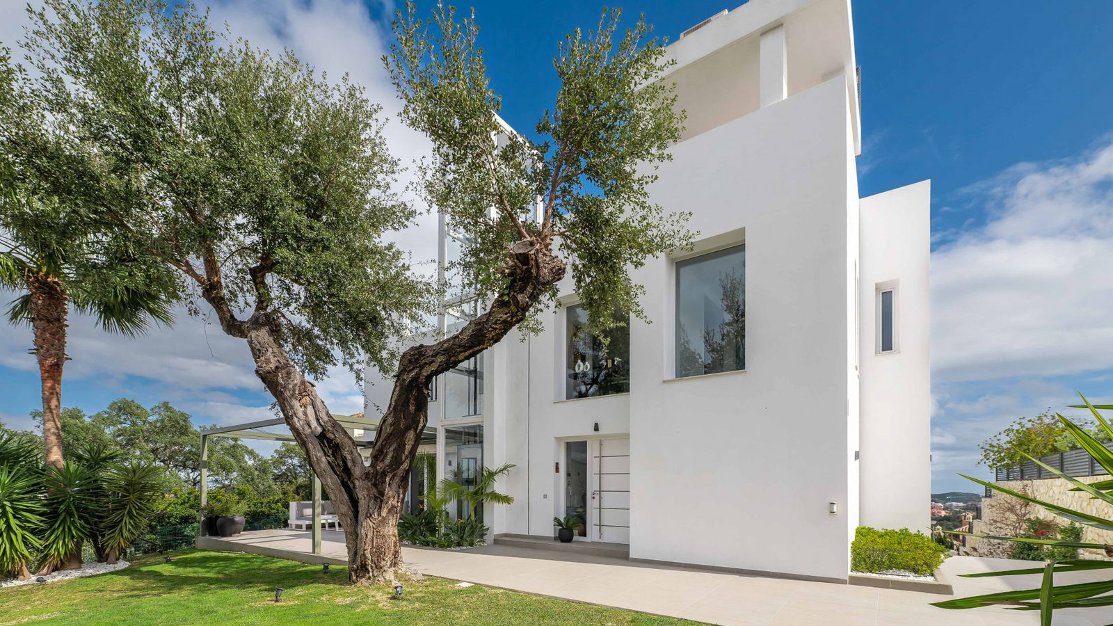1806 Villa La Mairena-32