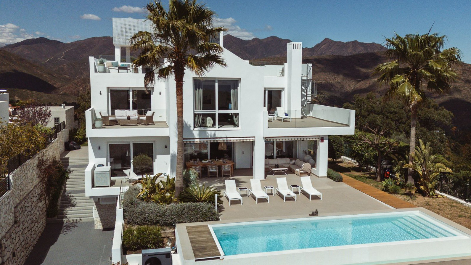1806 Villa La Mairena-39