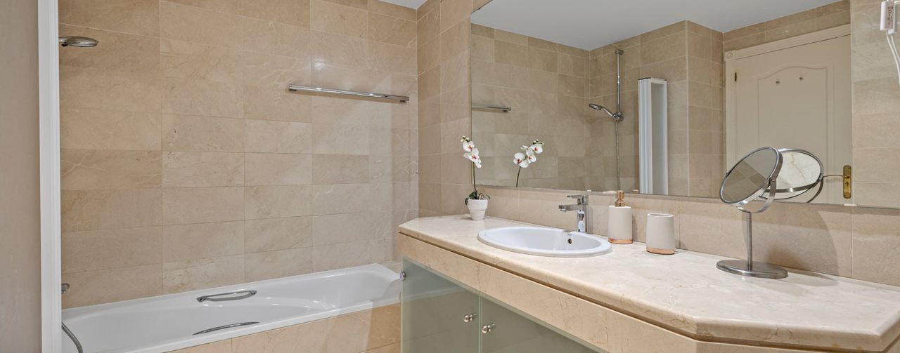 1748 Golf Apartment Benahavis-24