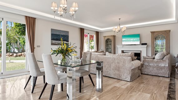 1557 Villa Marbella Elviria-18 image