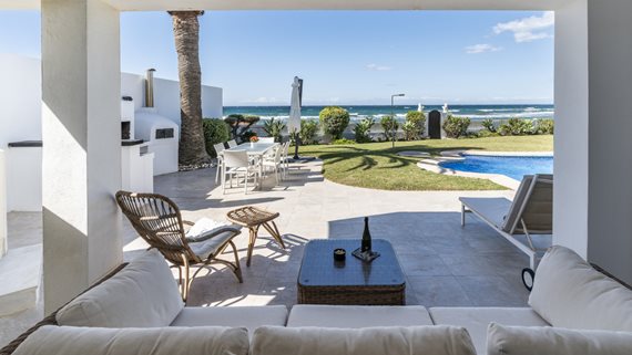 1771 Strandvilla Marbella-12 image
