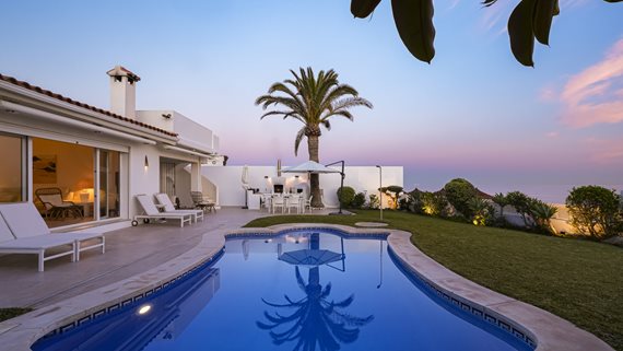 1771 Strandvilla Marbella-30 image